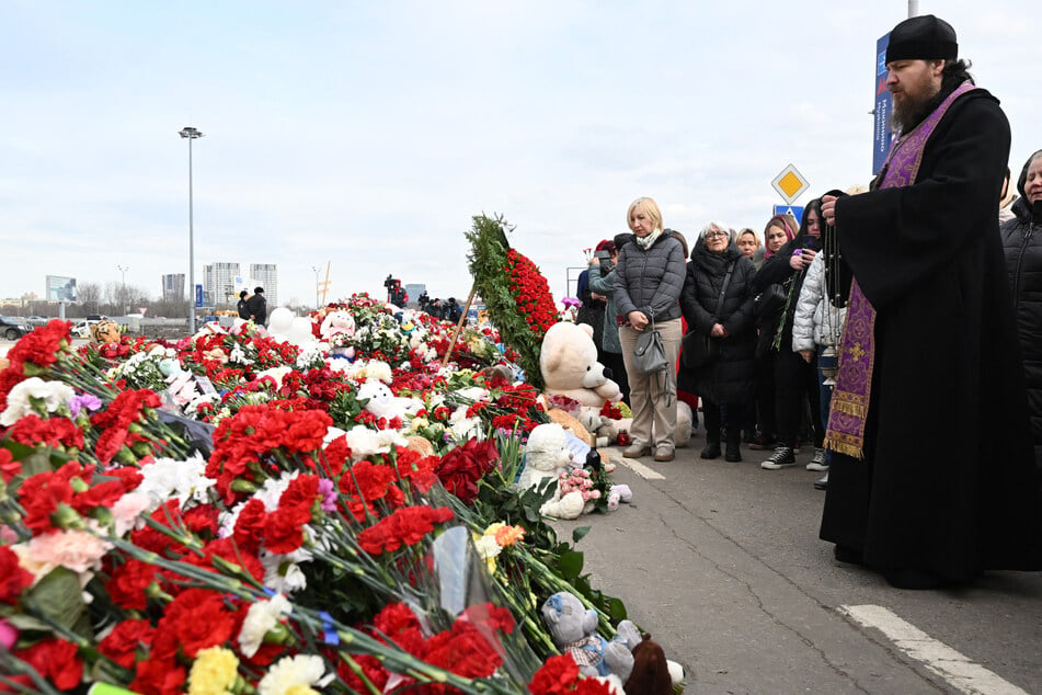 Moscow concert hall attack death toll climbs again