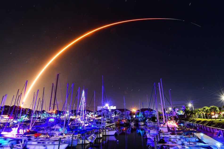 SpaceX ends launch drought with latest Starlink blast-off