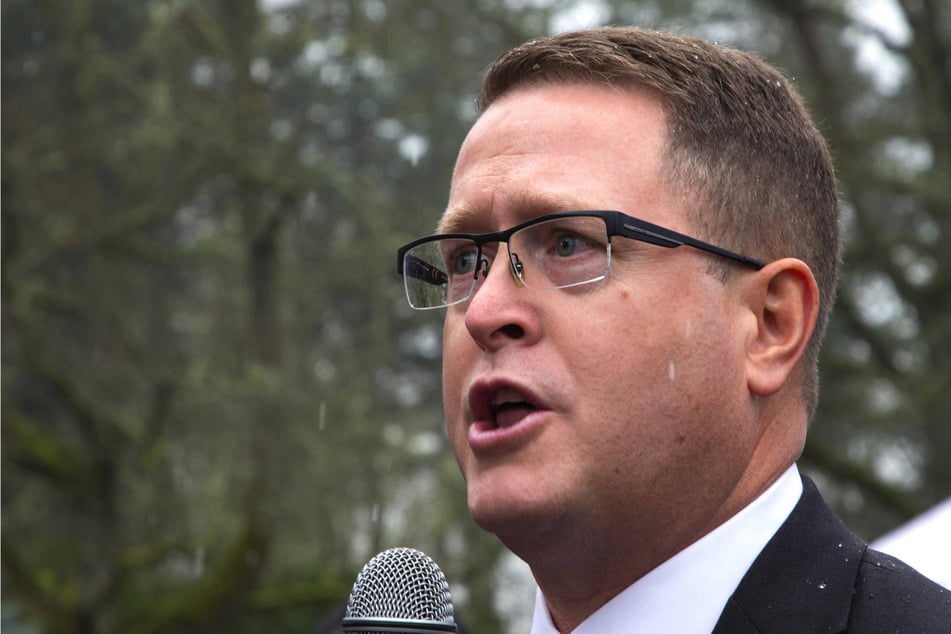 Republican Matt Shea embarks on shady scheme to adopt Ukrainian children