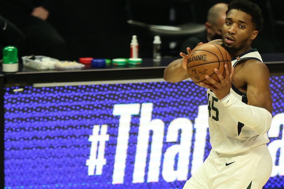 NBA: The Jazz bounce back with win over disappointing defending champs Bucks