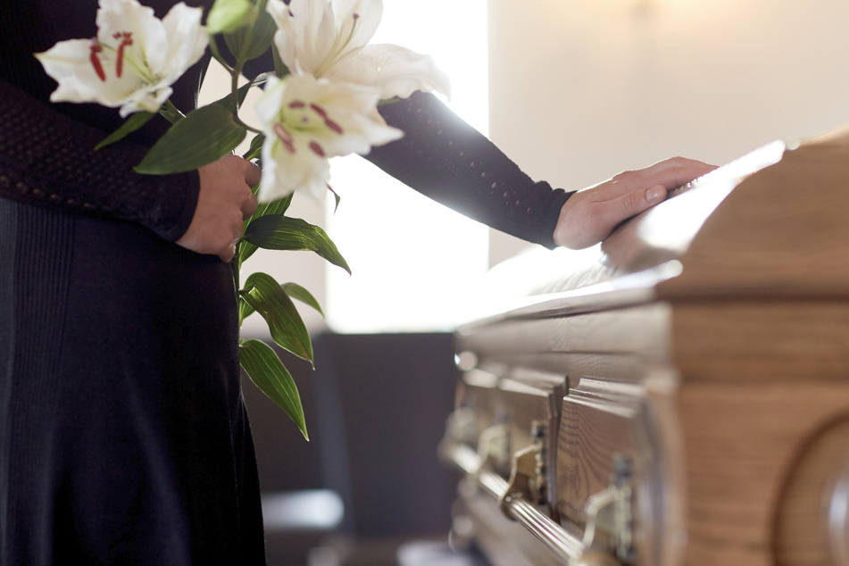 Dead bodies mix-up causes funeral chaos and huge lawsuit over grave mistake