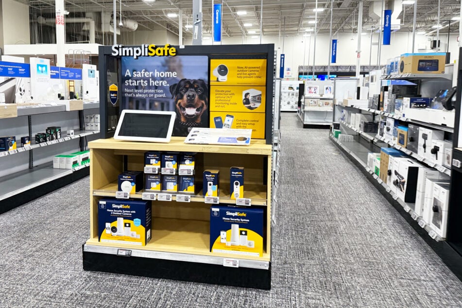 Best Buy will put these great deals on the shelves on Monday, August 31