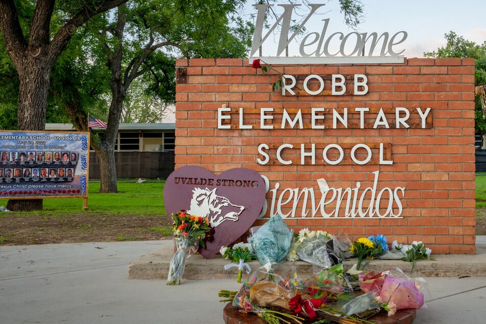 Police's "critical failure" in Uvalde shooting slammed by DOJ: "No urgency"