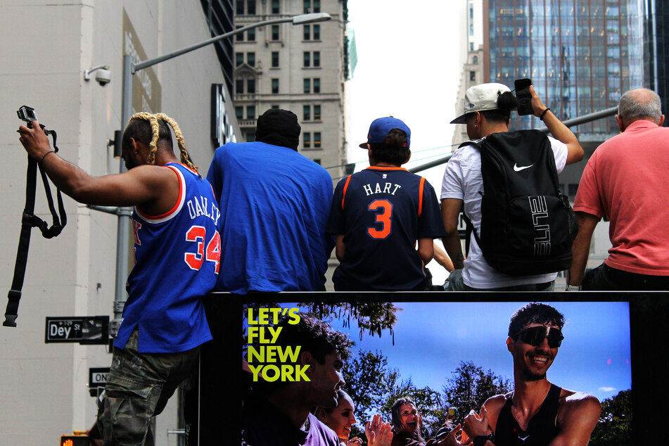 Knicks fans repped the team's star players with their respective jerseys.