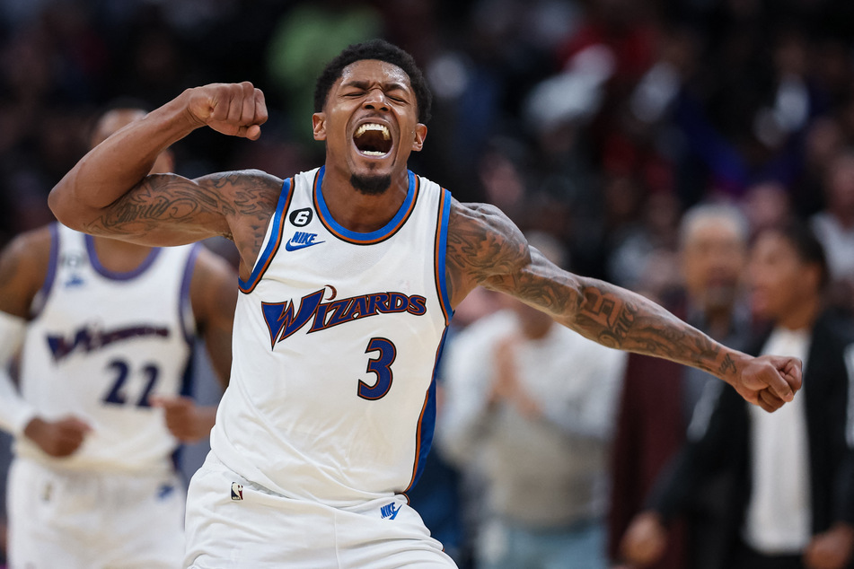 Bradley Beal with the Washington Wizards made the game-winning shot against the Chicago Bulls.