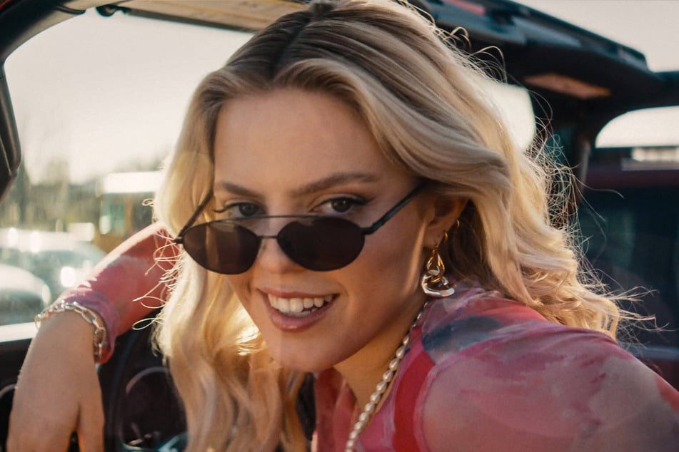 Renée Rapp is the newest queen B, aka Regina George, in the upcoming musical, Mean Girls.