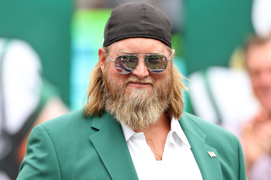Former New York Jets center Nick Mangold has passed away at 41 years old.