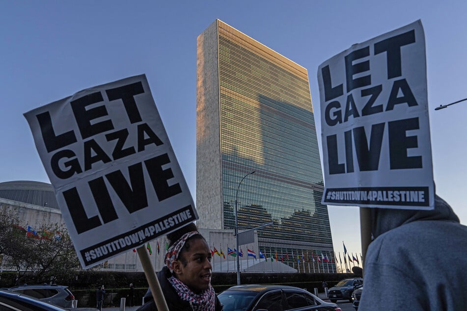 UN Security Council passes US-drafted resolution for "International Stabilization Force" in Gaza