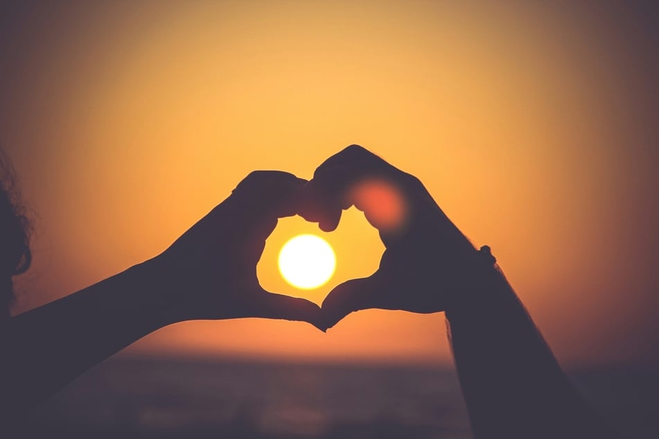 Your personal and free daily horoscope for Sunday, 8/16/2026