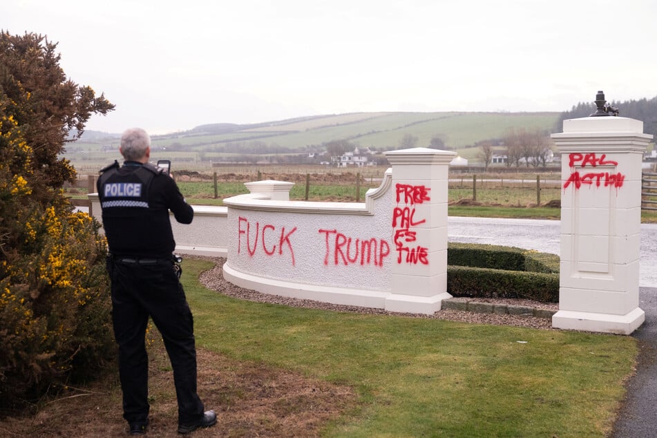 US President Donald Trump's golf courses in the Scottish town of Turnberry was vandalized with red paint at the beginning of March.