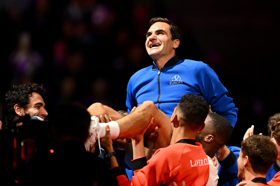 Roger Federer says emotional farewell amid tears and cheers after loss to US duo