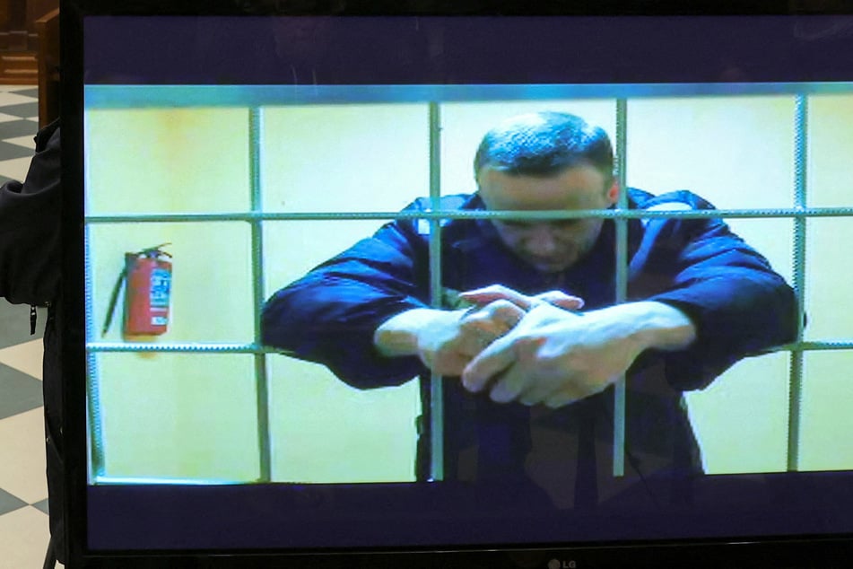 Alexei Navalny: Family fear for "disappeared" Russian dissident