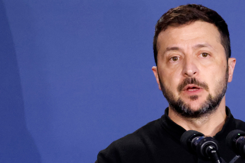 Zelensky says more US aid coming as Russian forces slam Ukraine