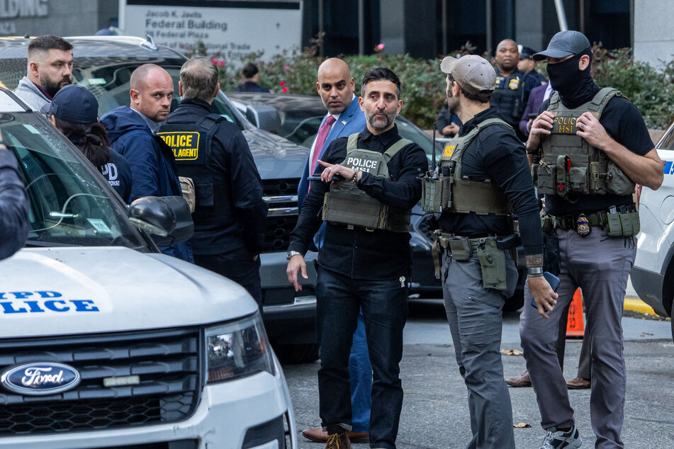 New York law banning ICE agents from courthouses upheld in latest legal defeat for Trump administration