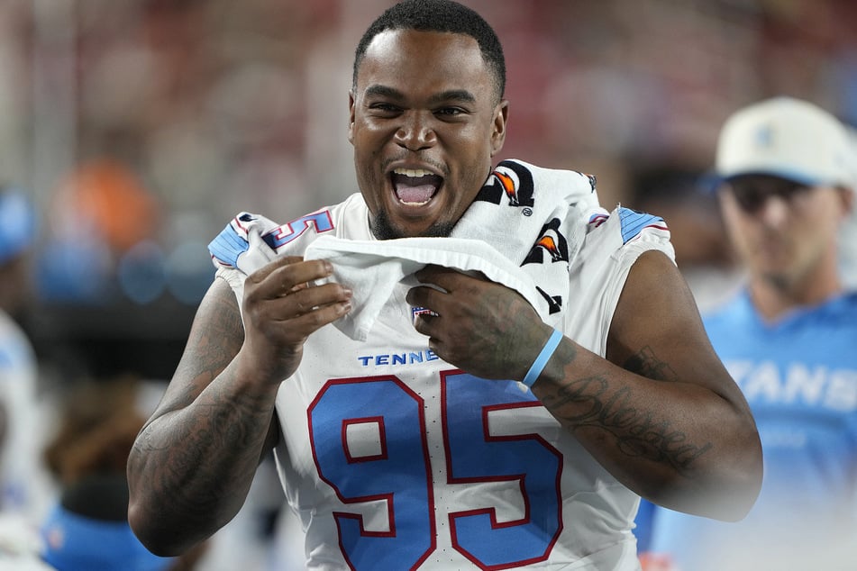 NFL Titans coach describes Jordan Elliott gun incident as "cry for help"