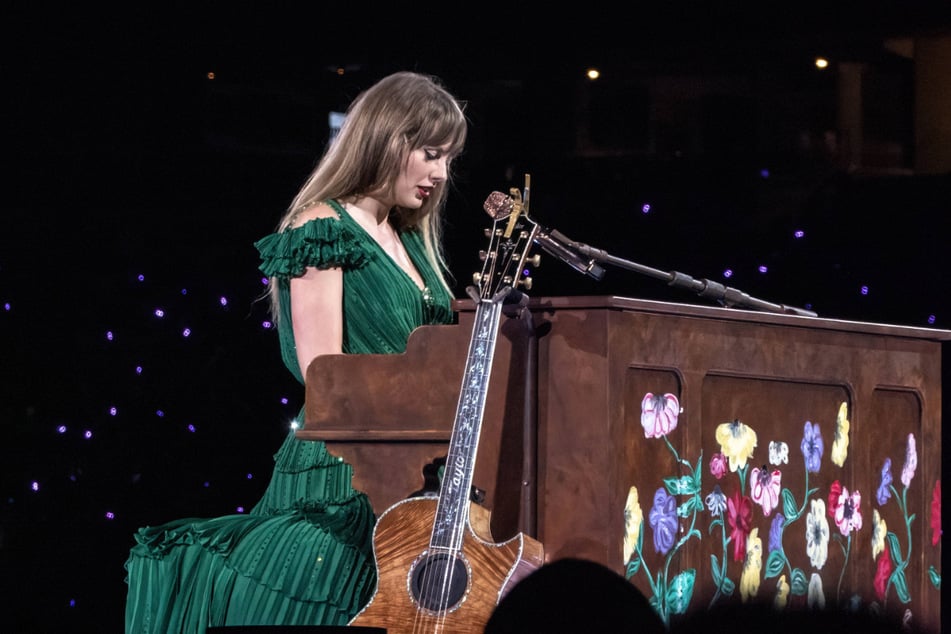 Taylor Swift will play three nights in São Paulo beginning on Friday, November 24.