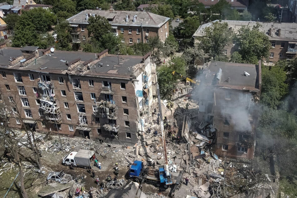 US denounces "savage" attack on Ukraine children's hospital as death toll climbs