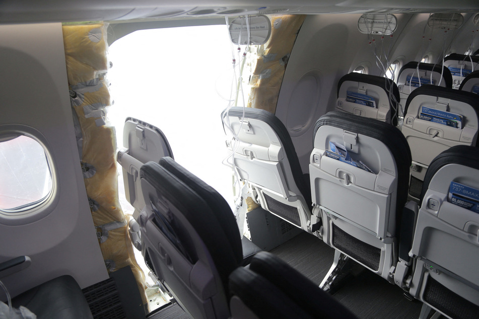 Alaska Airlines Flight 1282 passengers sue Boeing after door blowout