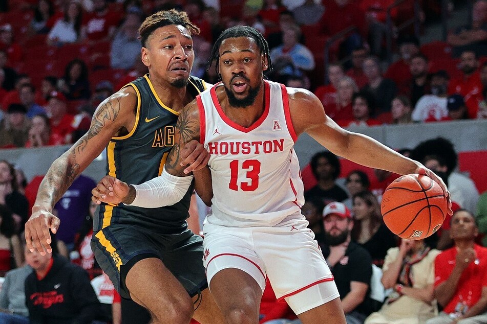 After No. 1 Purdue lost their first game of the season, the No. 2 Houston Cougars (r) have the chance to reclaim the top spot in the AP rankings after losing it in Week 6.