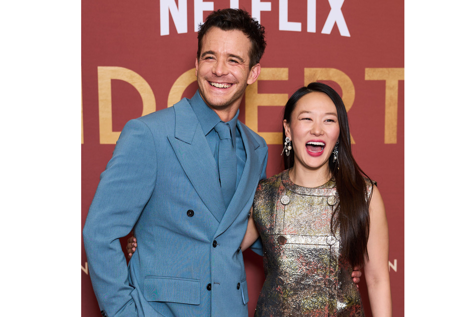 Luke Thompson (l.) and Yerin Ha star as Benedict Bridgerton and Sophie Baek in the fourth season of Bridgerton.