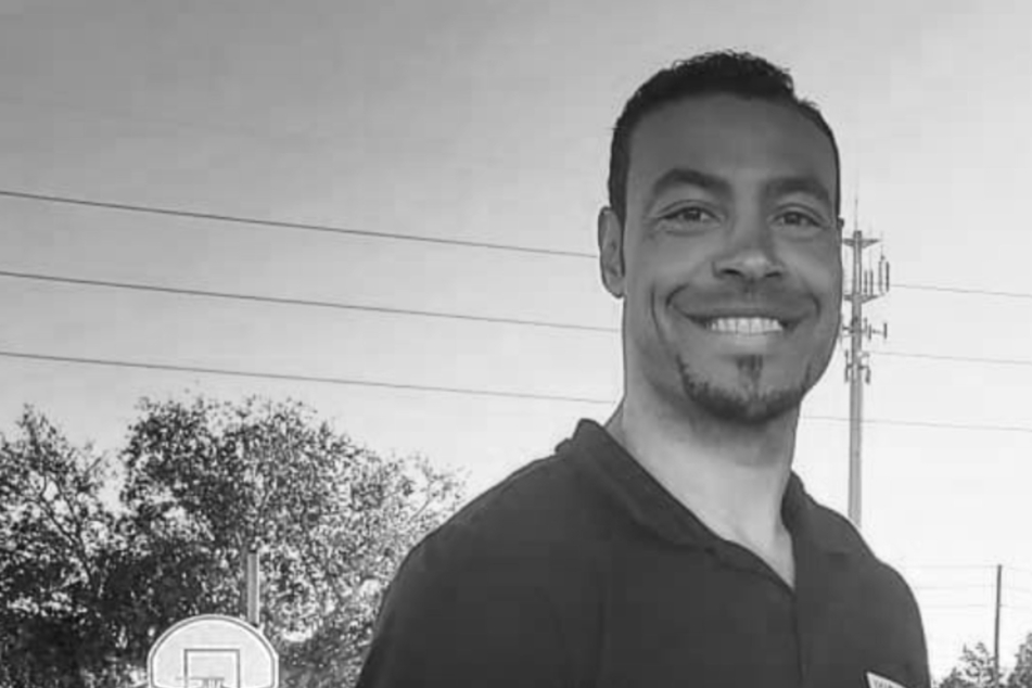 Ex-NFL star Vincent Jackson mysteriously found dead in hotel room
