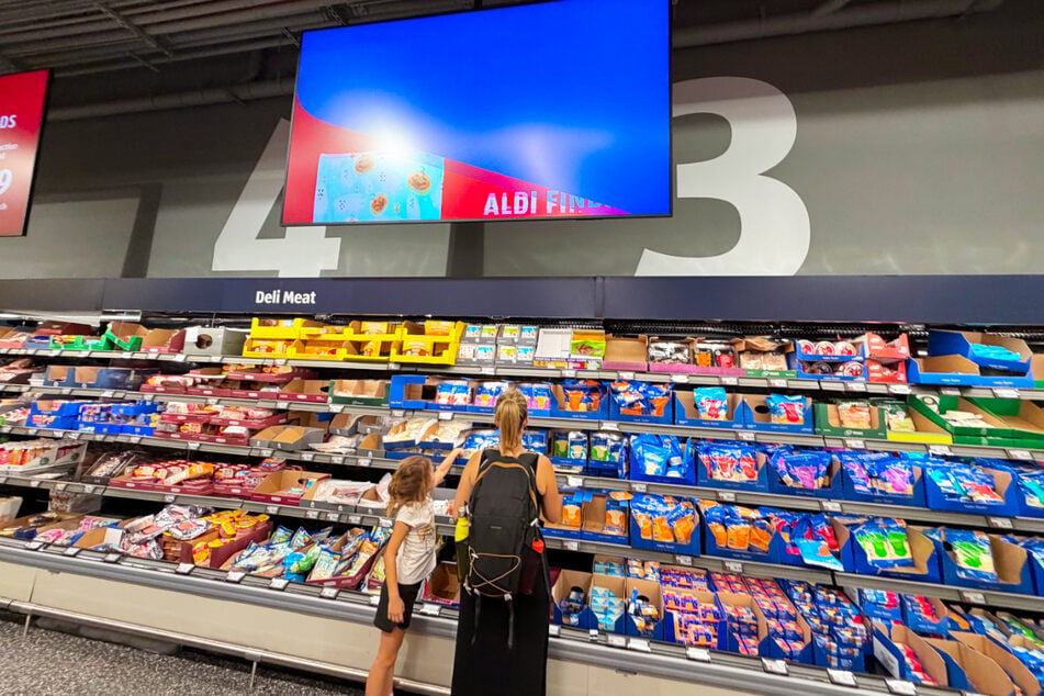 Smart shoppers are rushing to Aldi for these deals from the latest flyer