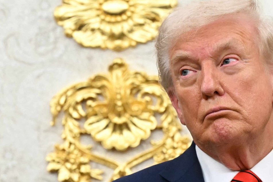 Trump backpedals on his China tariff threats, insists that US "wants to help China, not hurt it"
