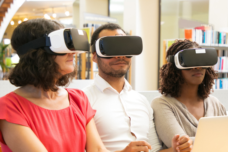 New Microsoft "mixed reality" platform aims to revolutionize holographic entertainment