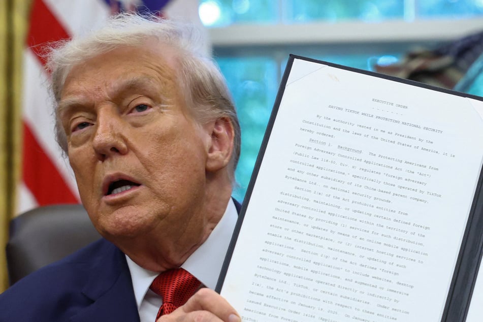 Trump signs executive order on proposed deal to put TikTok in hands of his allies