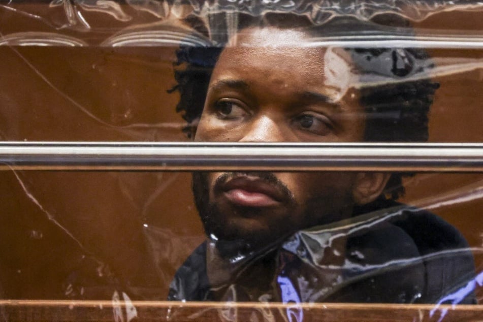 D4vd murder hearing reveals shocking texts about victim's final hours as hack complicates case