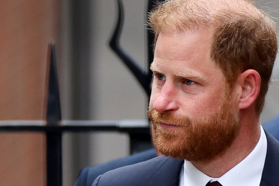 Is Prince Harry planning to spill more royal family secrets? According to an insider, the Duke of Sussex could be out for revenge if he loses his court case.