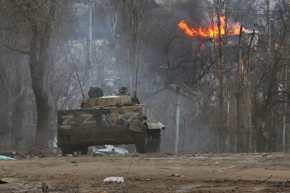 Ukraine war: Zelensky warns that Mariupol could fall amid reports of chemical attack
