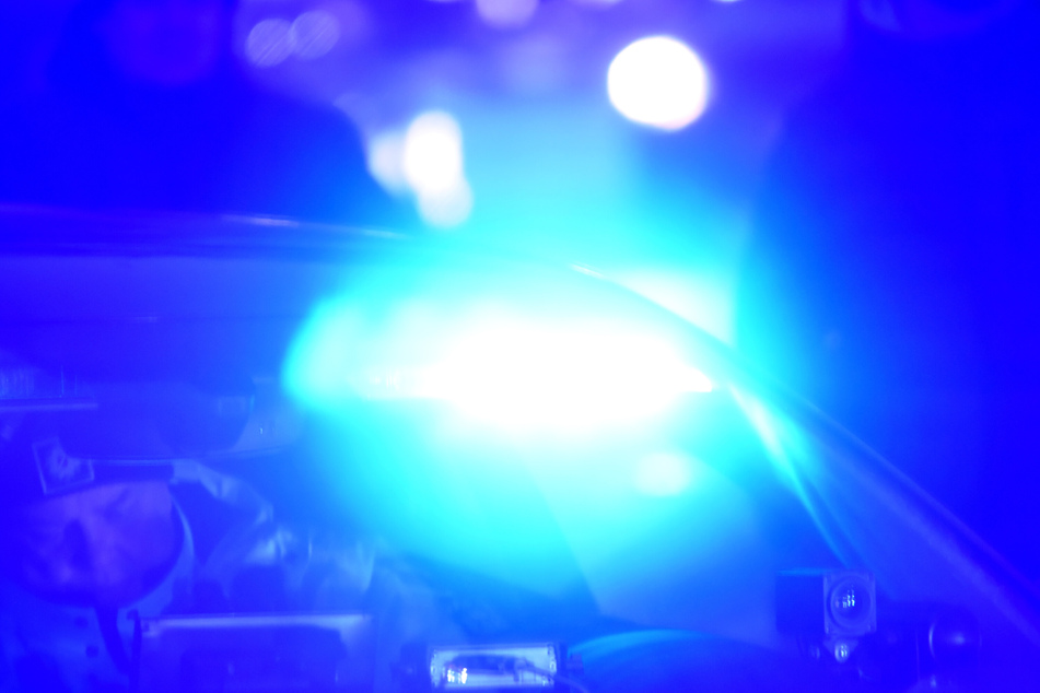 Masked shooters kill four people at outdoor party in California