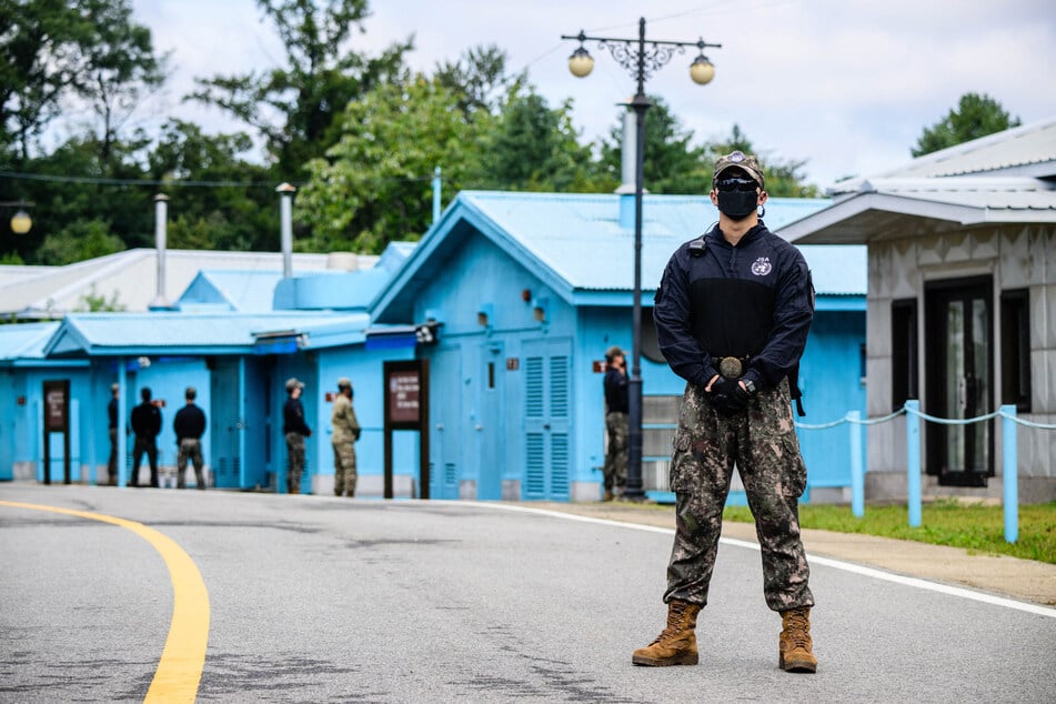 The border between South and North Korea is heavily guarded by armed forces on both sides.