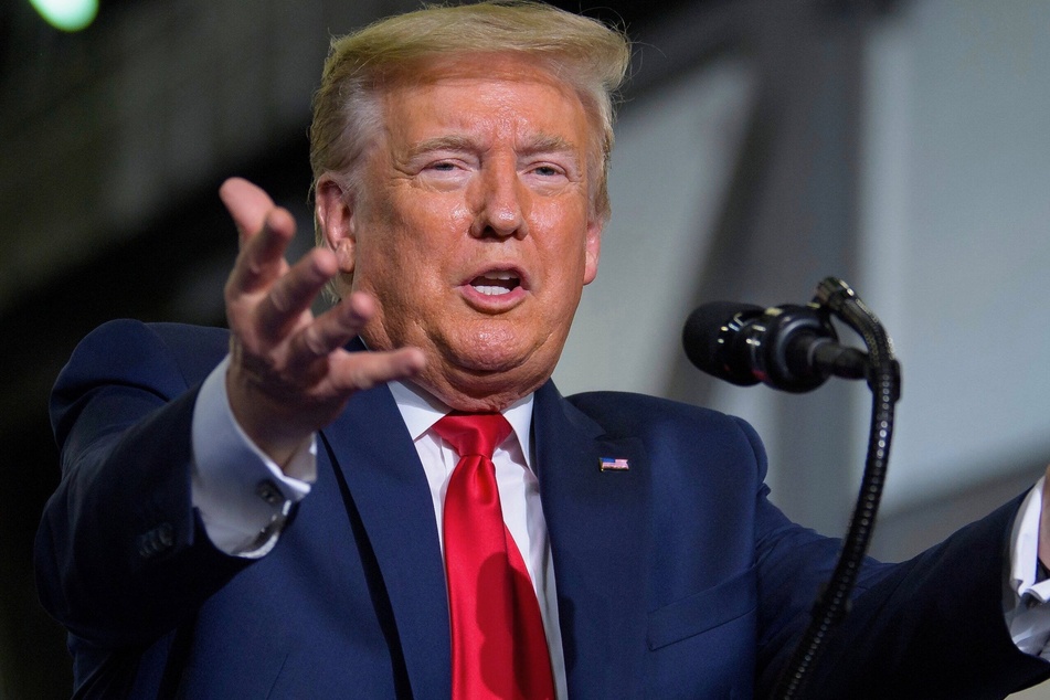 Over 100 Austrians received stimulus checks from Trump