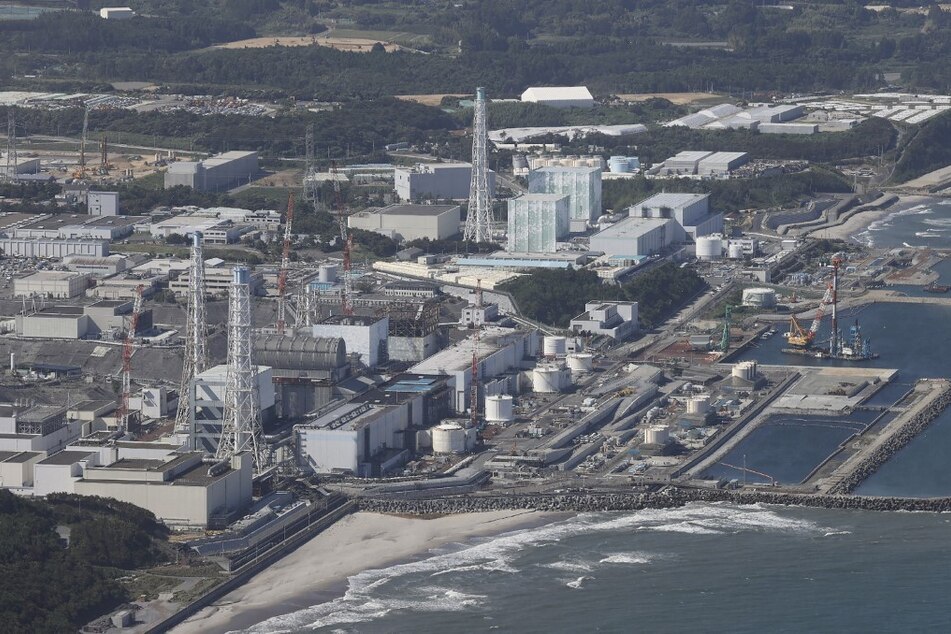 A leak of 5.5 metric tons of wastewater at the Fukushima Daiichi nuclear power plant has once again raised concerns over potential environmental damage.
