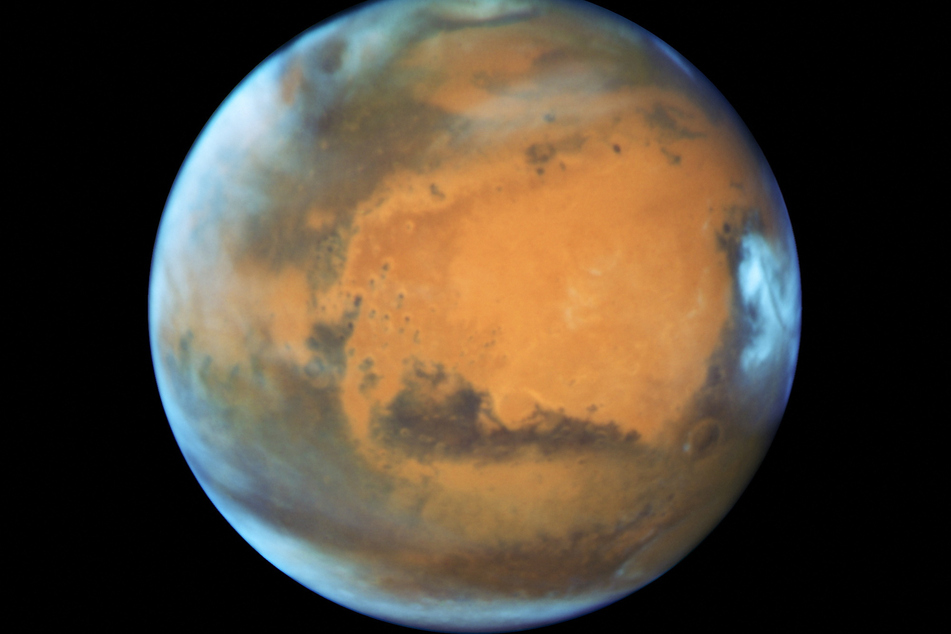 Researchers have long been trying to find out what happened to the water that existed on Mars some three billion years ago.