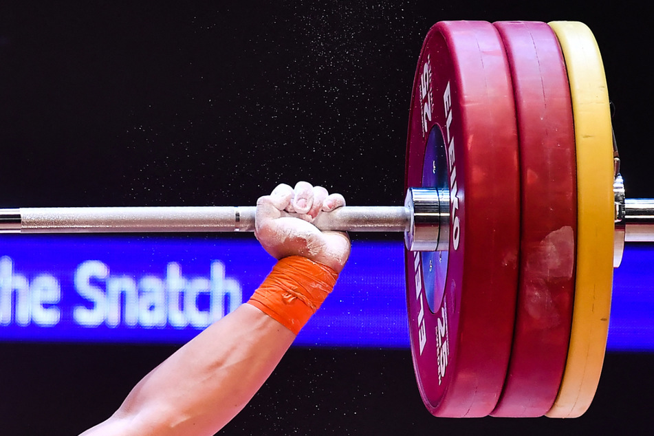 A combination of weightlifting and aerobic exercise every week were found to reap the most health benefits, the study said.