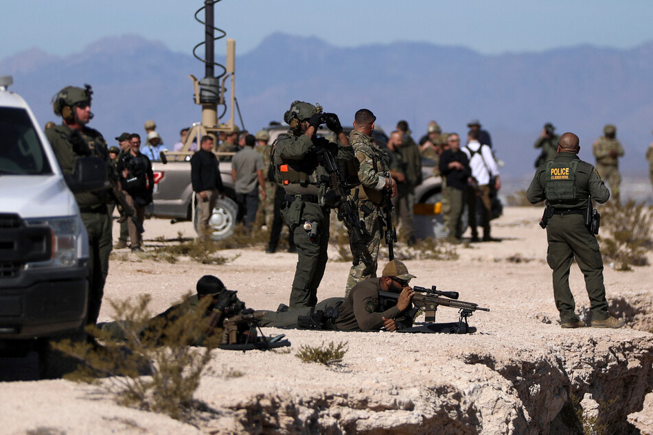 The US will deploy nearly 3,000 additional troops to its border with Mexico, bringing the total number of active-duty personnel there to around 9,000.