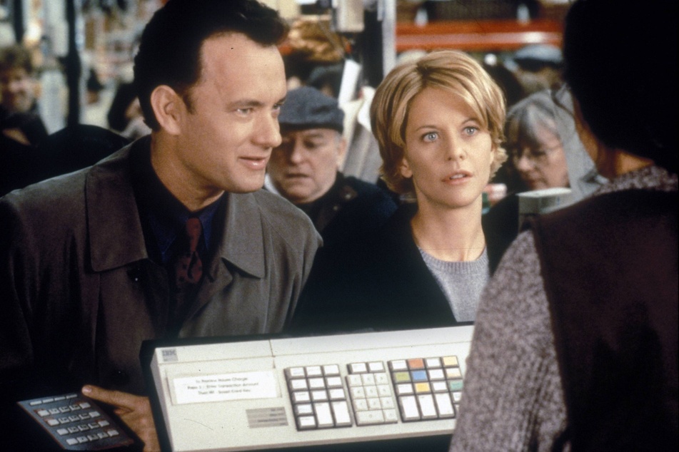 Meg Ryan and Tom Hanks (l.) are an online match made in heaven in the romantic comedy, You've Got Mail.