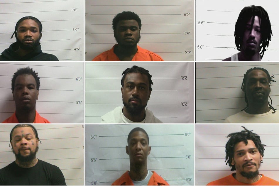 New Orleans sees major manhunt as 10 men launch jailbreak