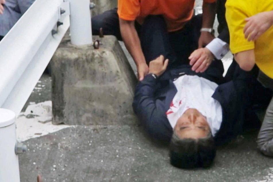 Shinzō Abe, Japan's influential ex-prime minister, assassinated by gunman