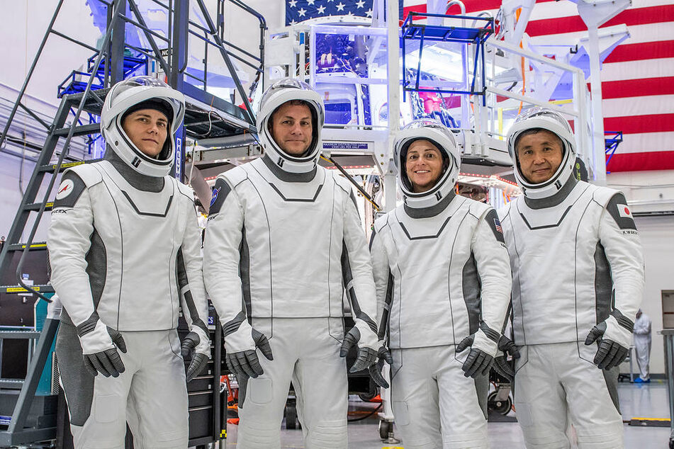 Hurricane Ian delays launch of NASA Crew-5 mission