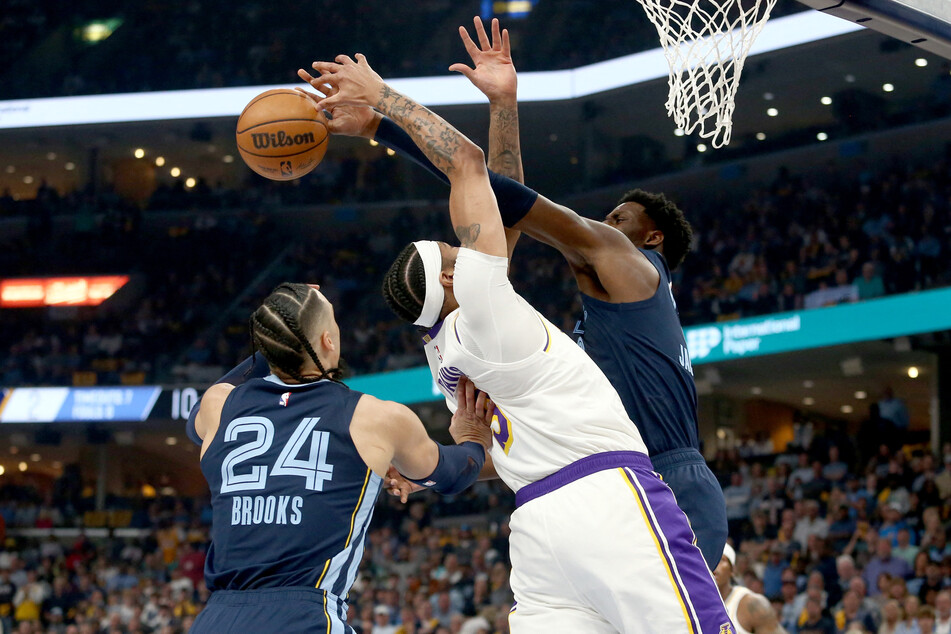 Grizzlies star Jaren Jackson Jr. nabs Defensive Player of the Year award!