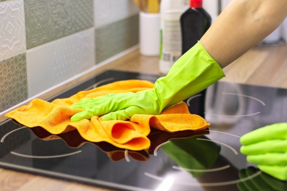 How to clean an electric stove top: Home remedies and easy solutions