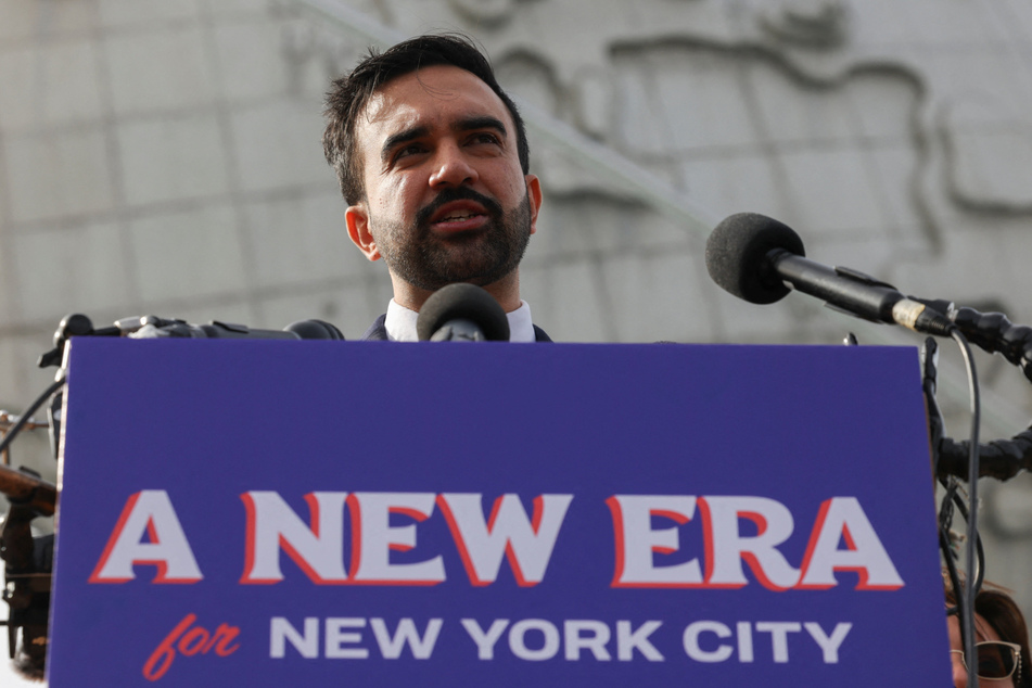 On the campaign trail, Zohran Mamdani debuted a video addressing New Yorkers in fluent Levantine Arabic.
