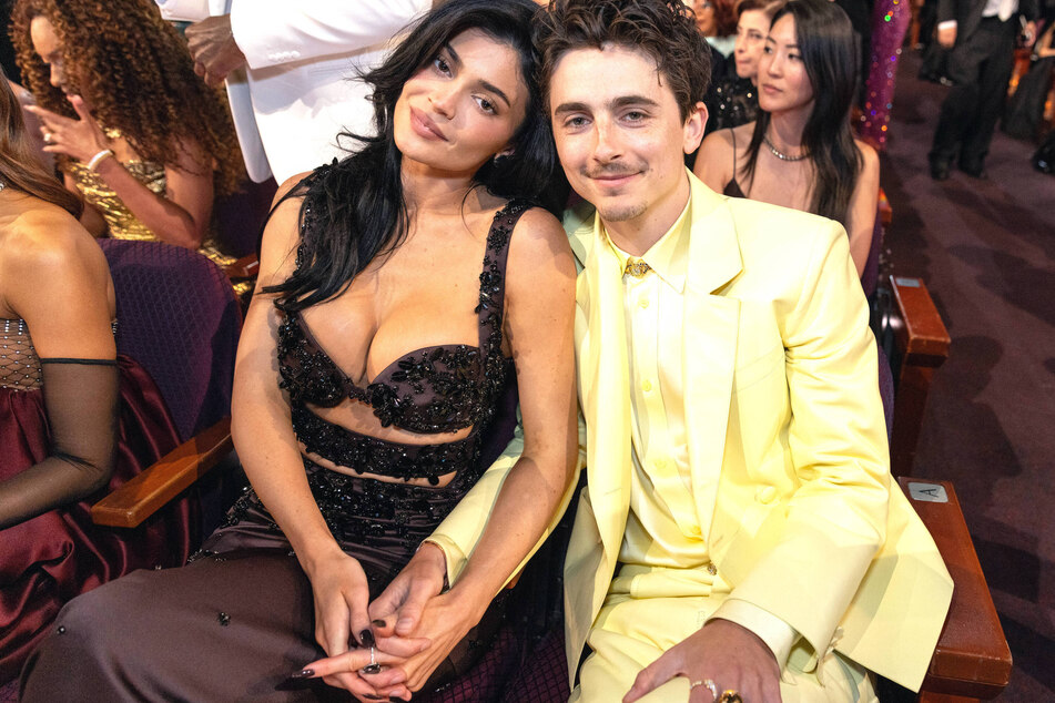 Insiders claim that Timothée Chalamet's (r.) inner circle aren't the biggest fans of Kylie Jenner.