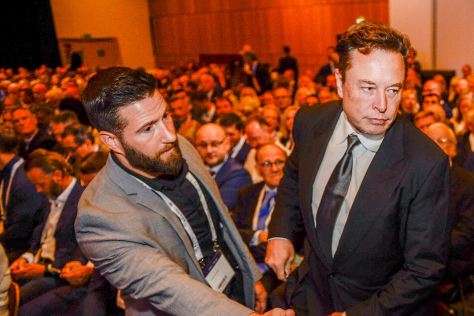 Elon Musk calls in secret weapon for court battle with Twitter
