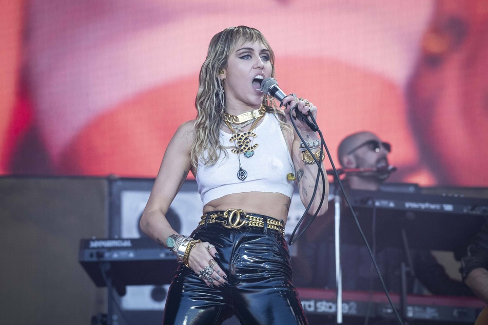 Miley Cyrus opens up about love and sex in times of coronavirus