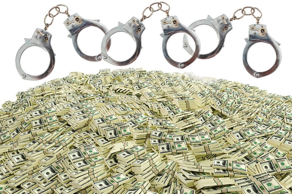 29 alleged gang members in California plead guilty in $1-million fraud scheme